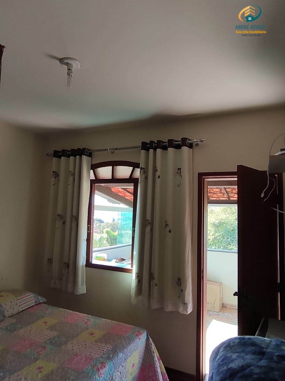 Casa à venda com 3 quartos, 200m² - Foto 15