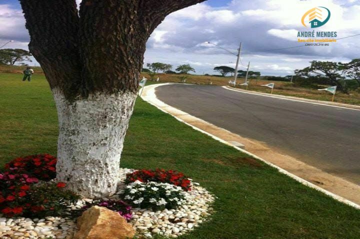 Terreno à venda, 1000m² - Foto 1