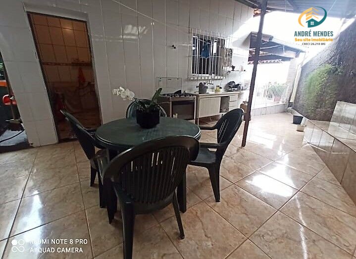 Casa à venda com 3 quartos, 100m² - Foto 5