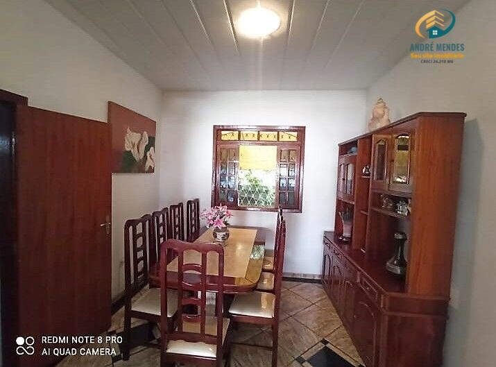 Casa à venda com 3 quartos, 100m² - Foto 2