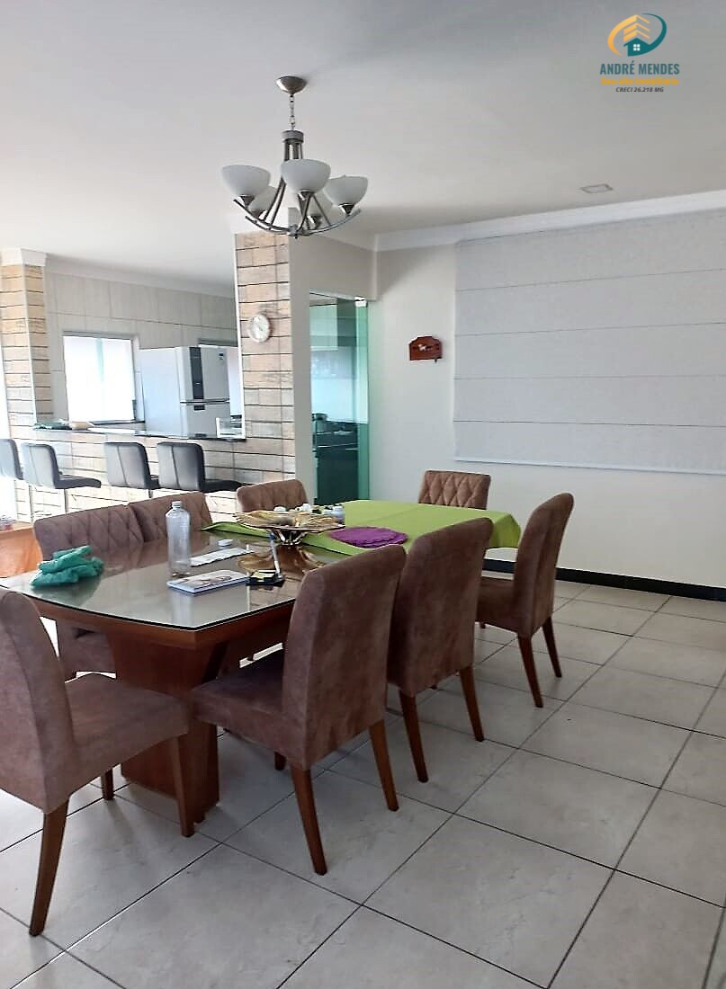 Casa à venda com 4 quartos, 275m² - Foto 12