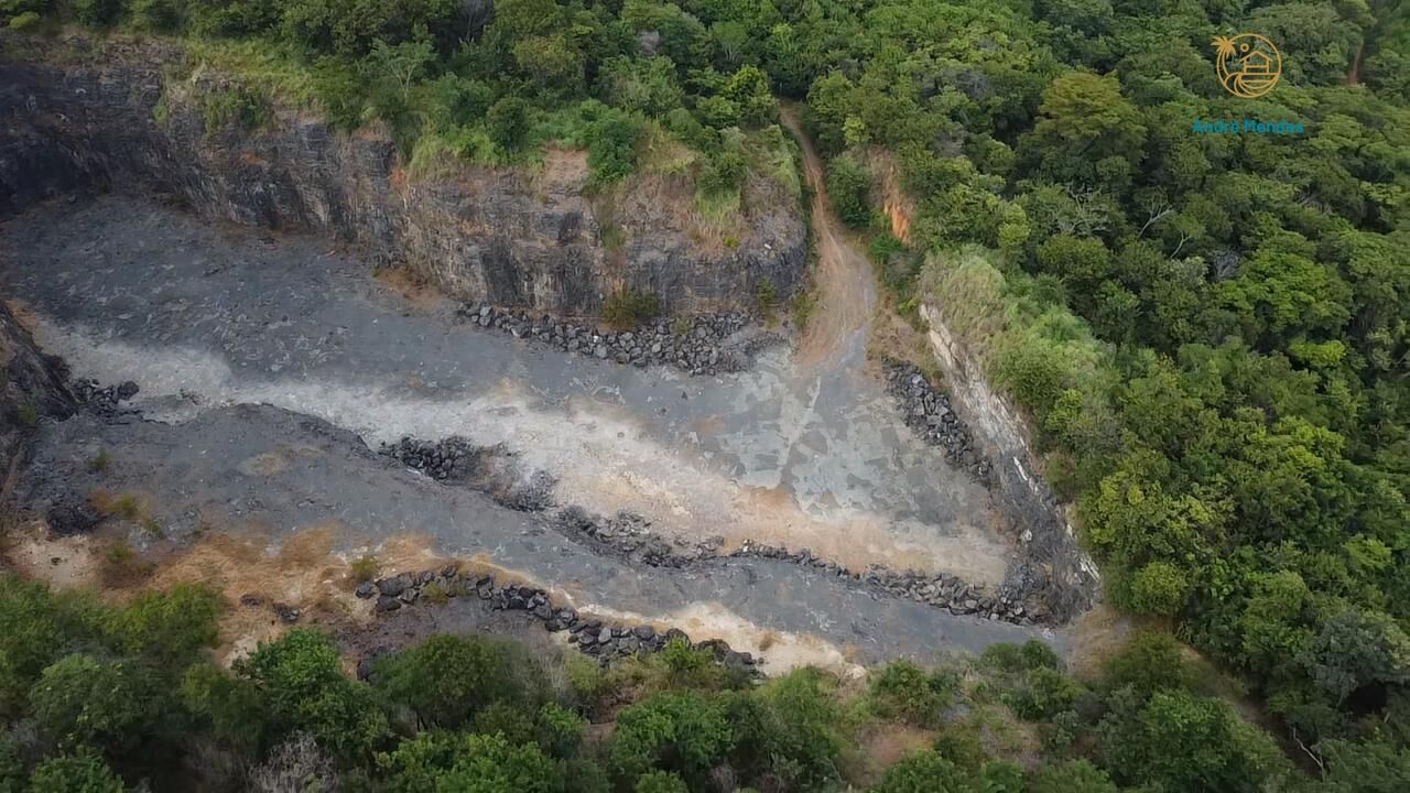 Fazenda à venda com 1 quarto, 1860000m² - Foto 2