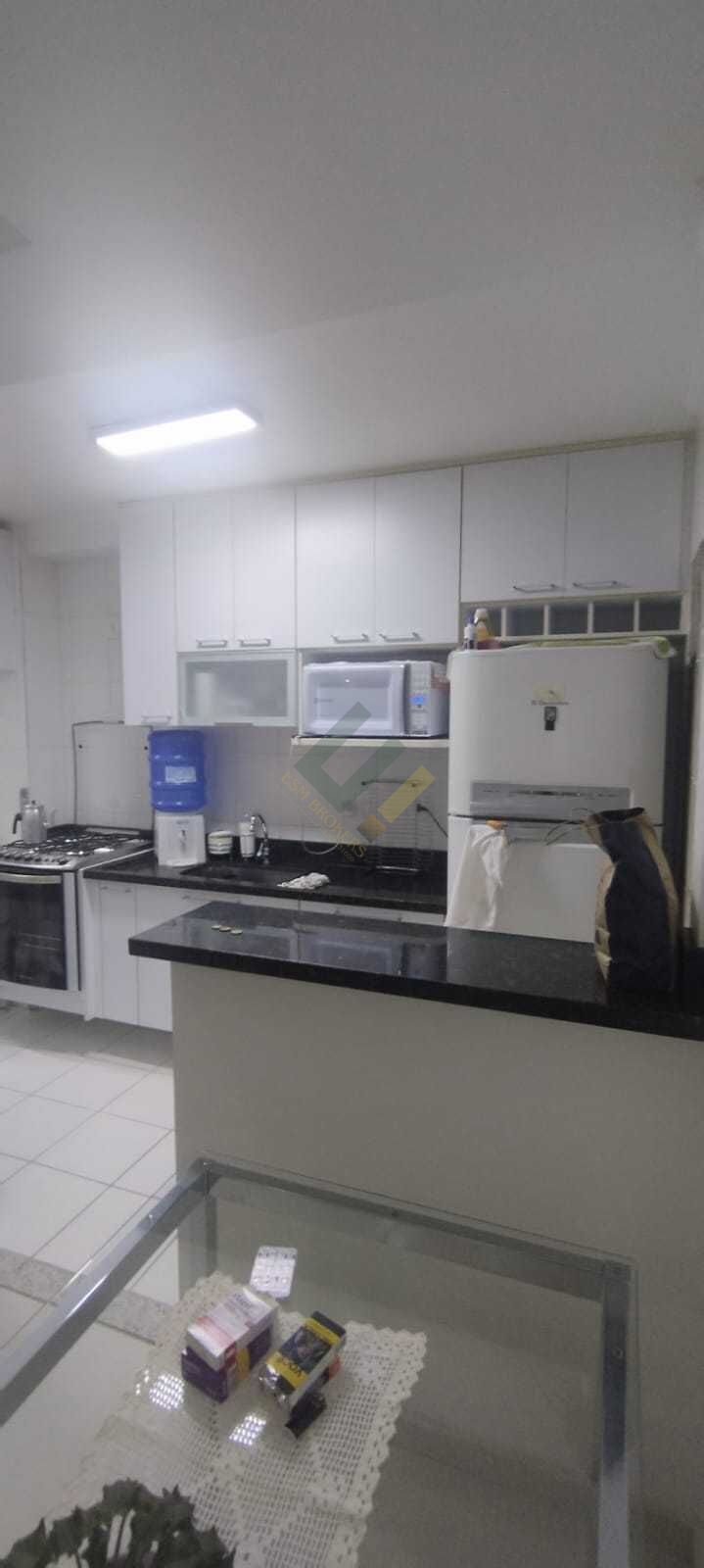 Apartamento à venda com 2 quartos, 47m² - Foto 2