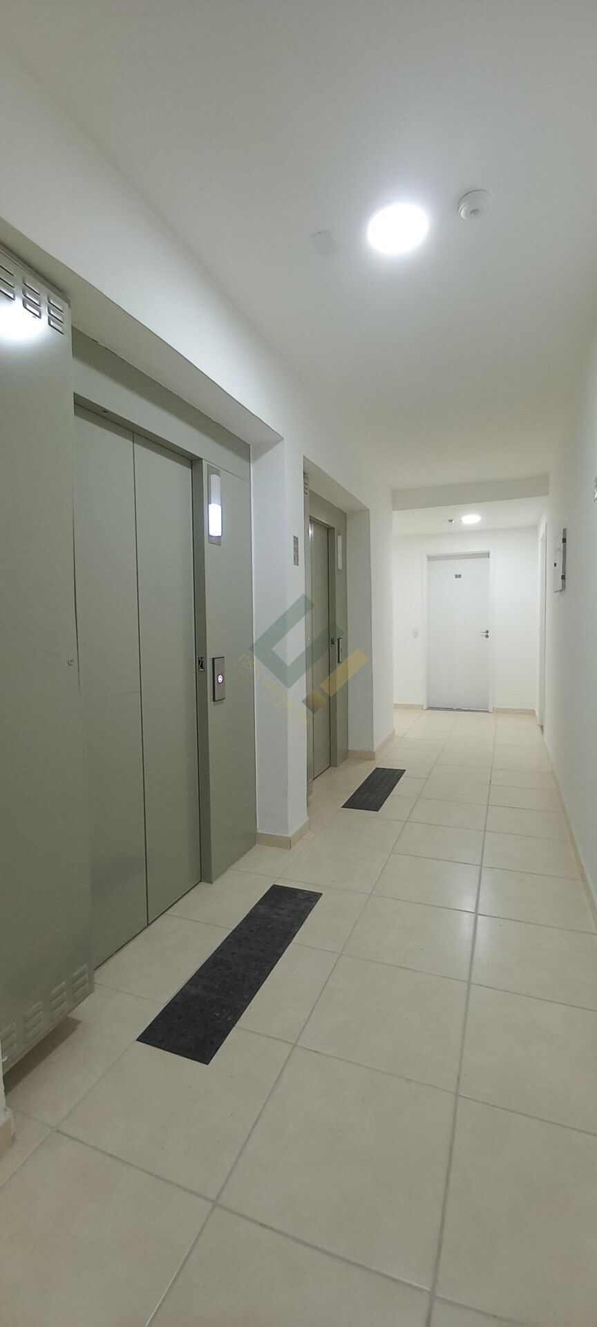 Apartamento à venda com 2 quartos, 41m² - Foto 30