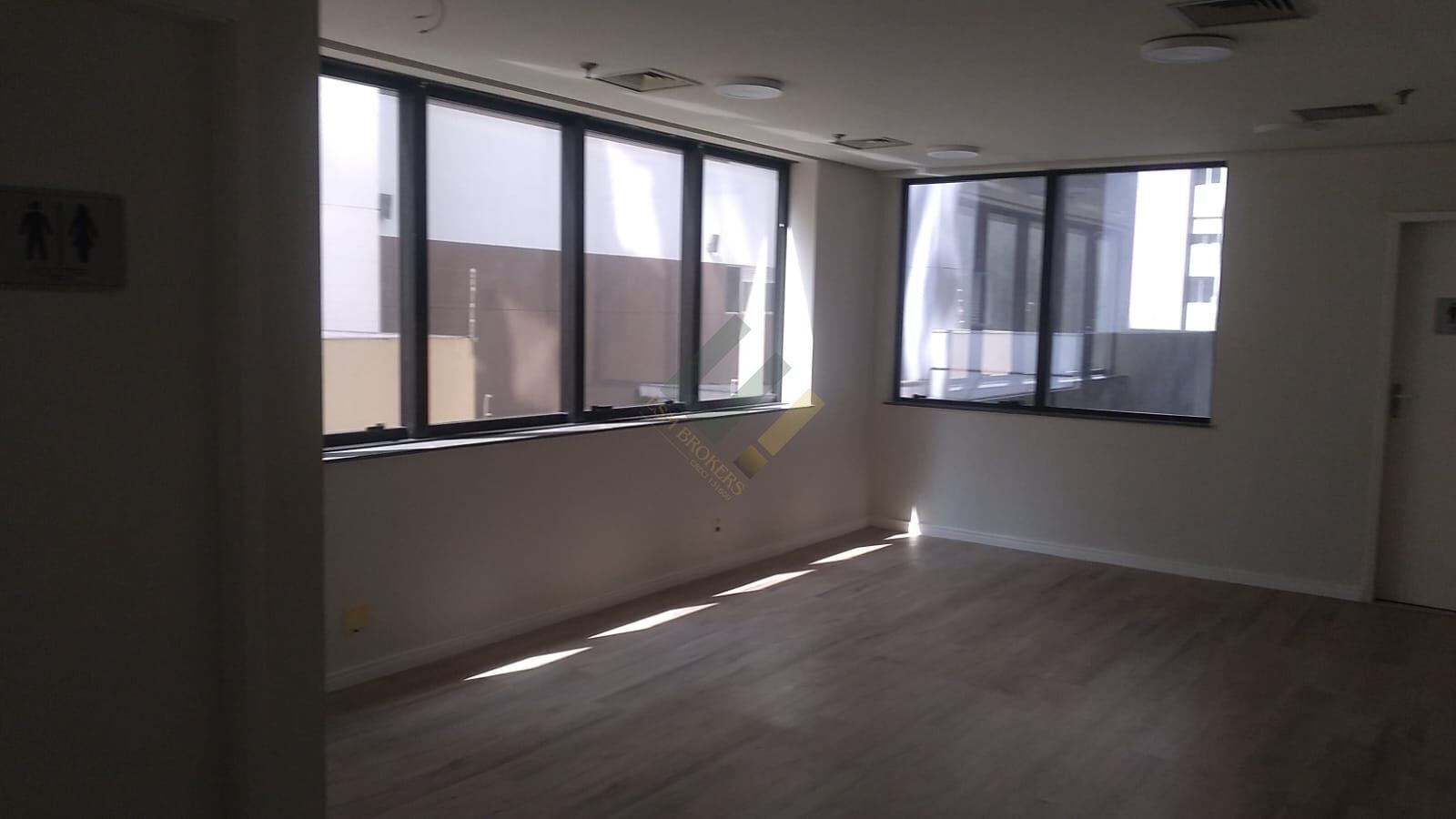 Conjunto Comercial-Sala para alugar, 152m² - Foto 17