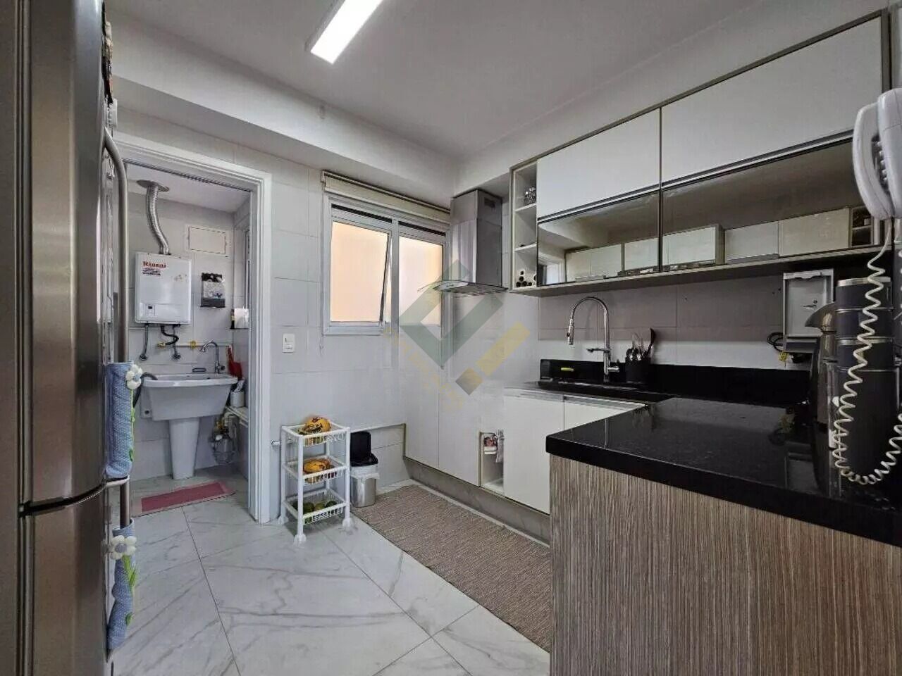 Apartamento à venda com 3 quartos, 122m² - Foto 13