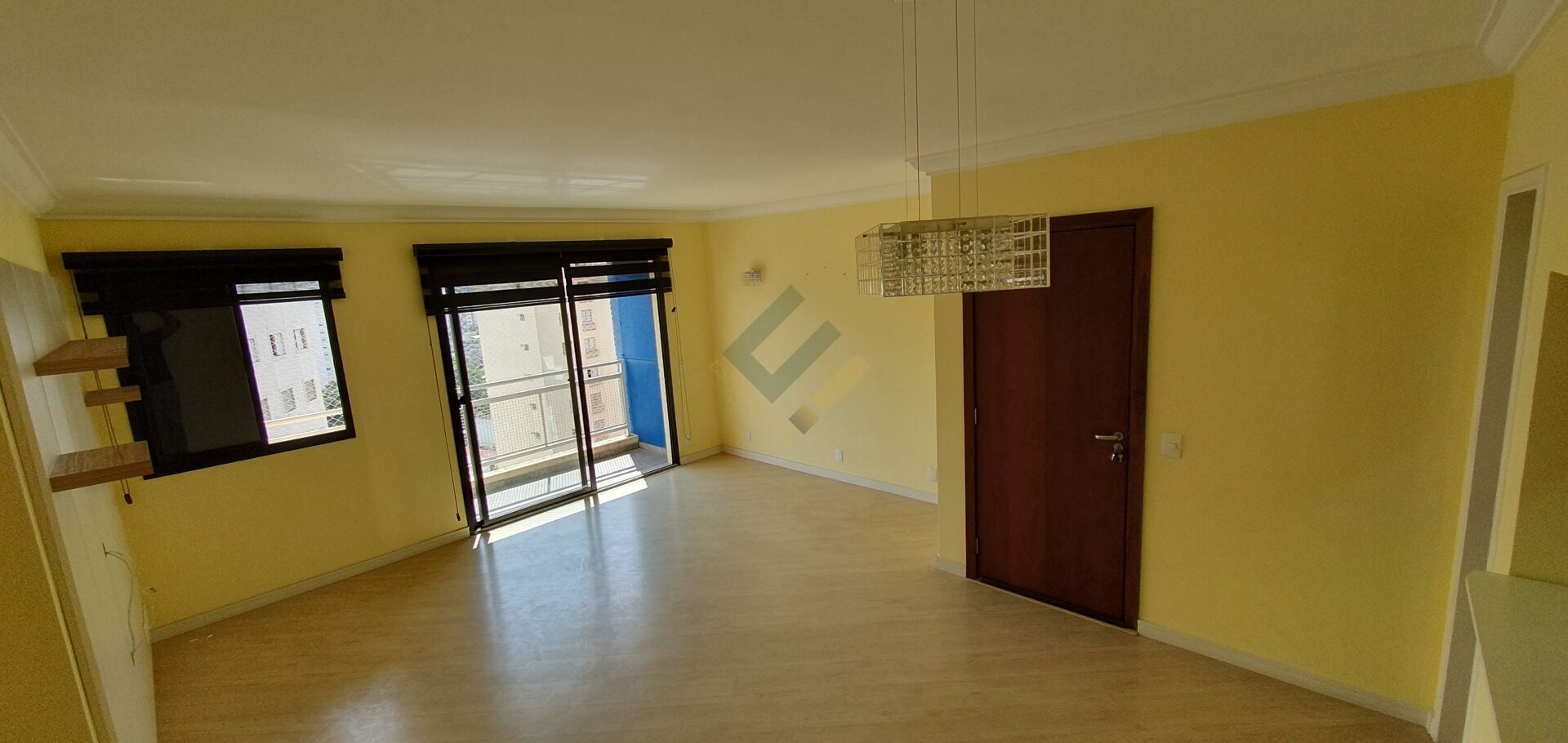 Apartamento à venda com 3 quartos, 86m² - Foto 1