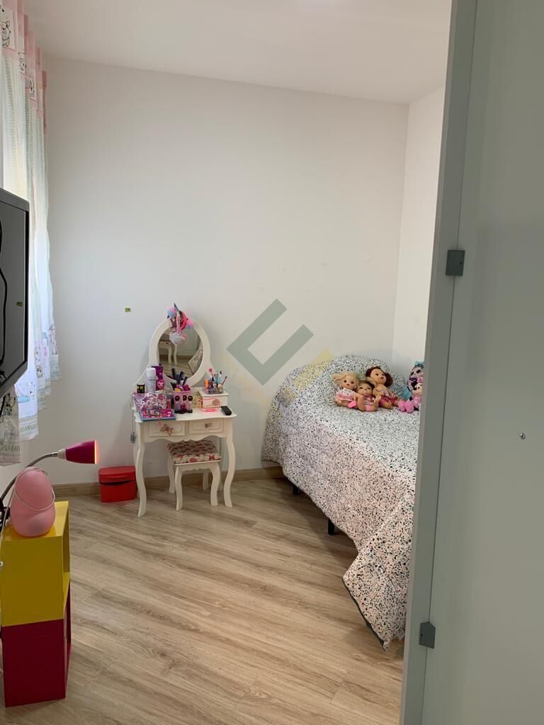 Apartamento à venda com 2 quartos, 105m² - Foto 4