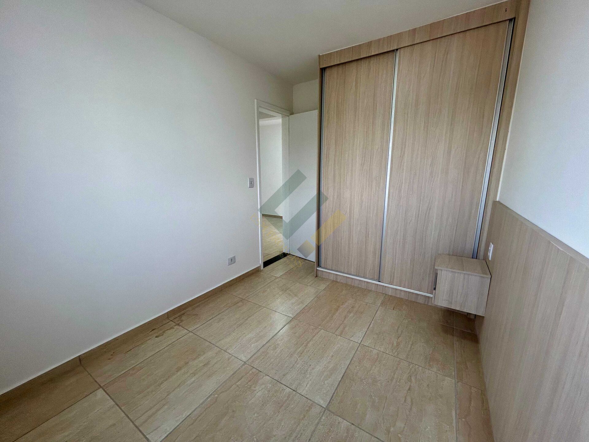 Apartamento à venda com 2 quartos, 43m² - Foto 18