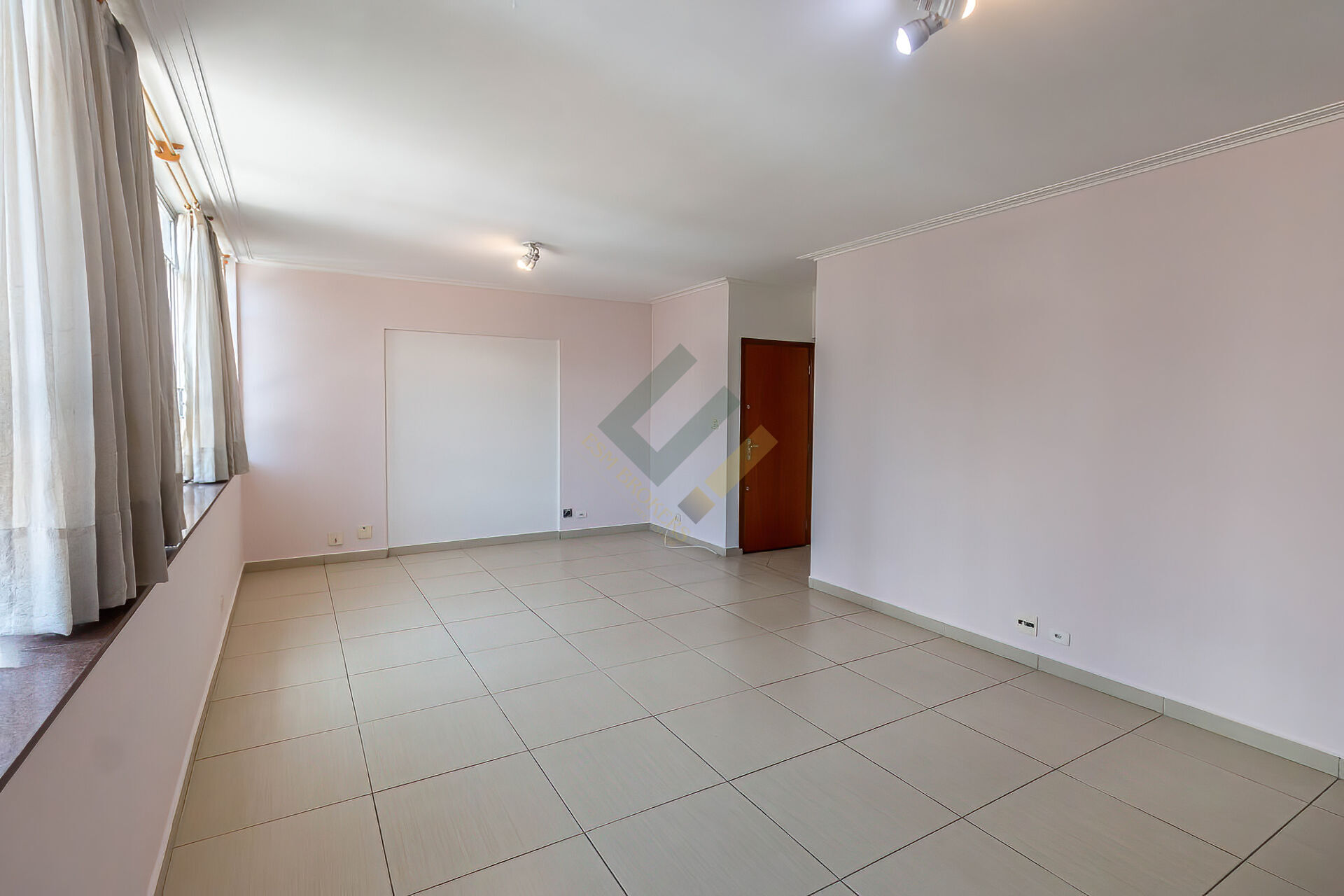 Apartamento para alugar com 2 quartos, 103m² - Foto 5