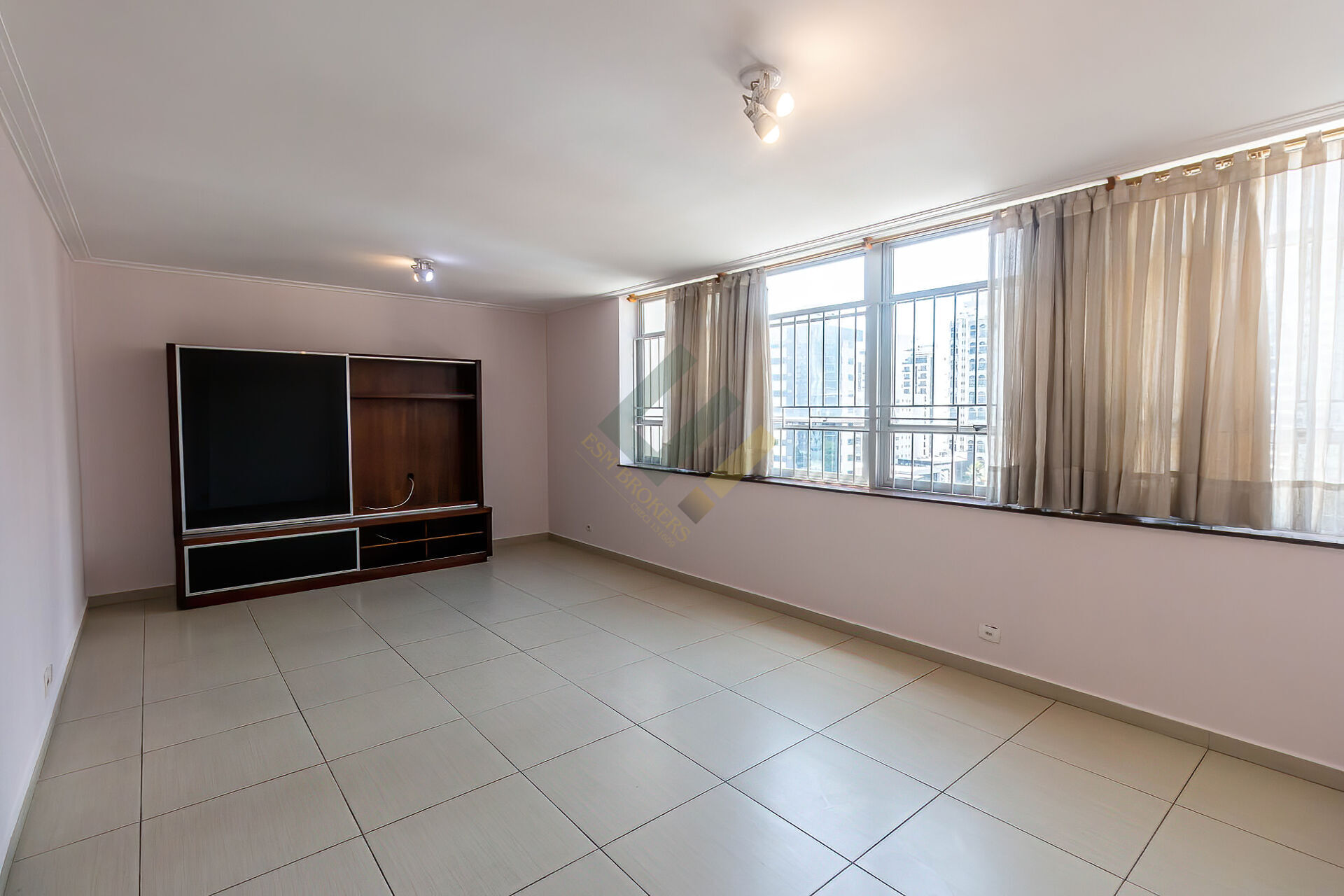 Apartamento para alugar com 2 quartos, 103m² - Foto 3