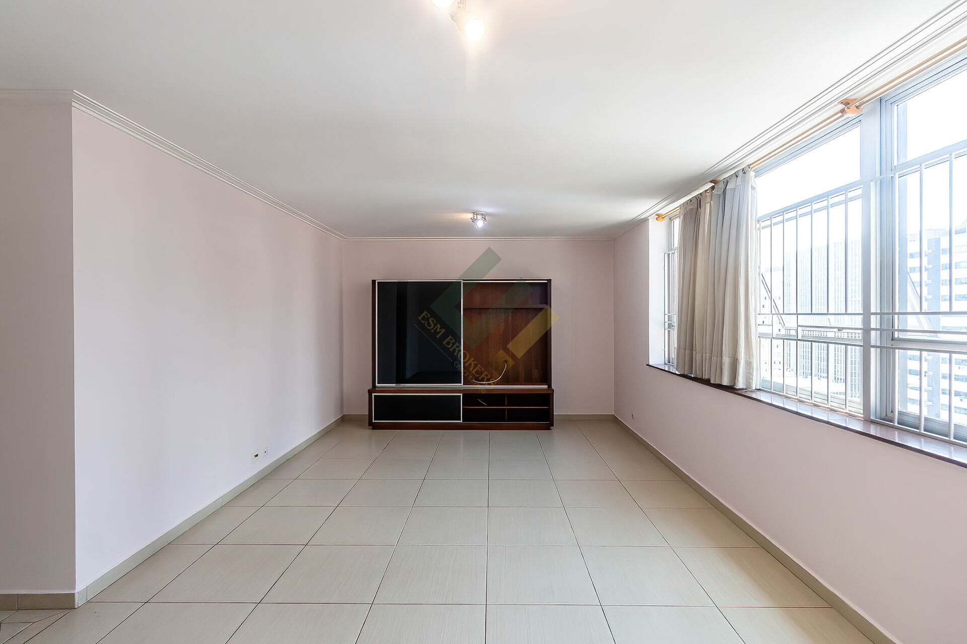 Apartamento para alugar com 2 quartos, 103m² - Foto 7