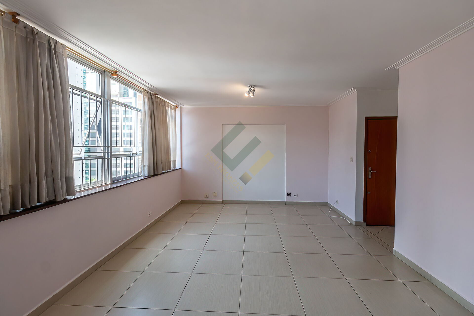 Apartamento para alugar com 2 quartos, 103m² - Foto 6