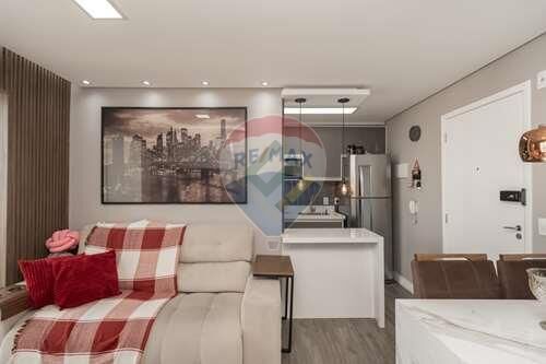 Apartamento à venda com 2 quartos, 44m² - Foto 1