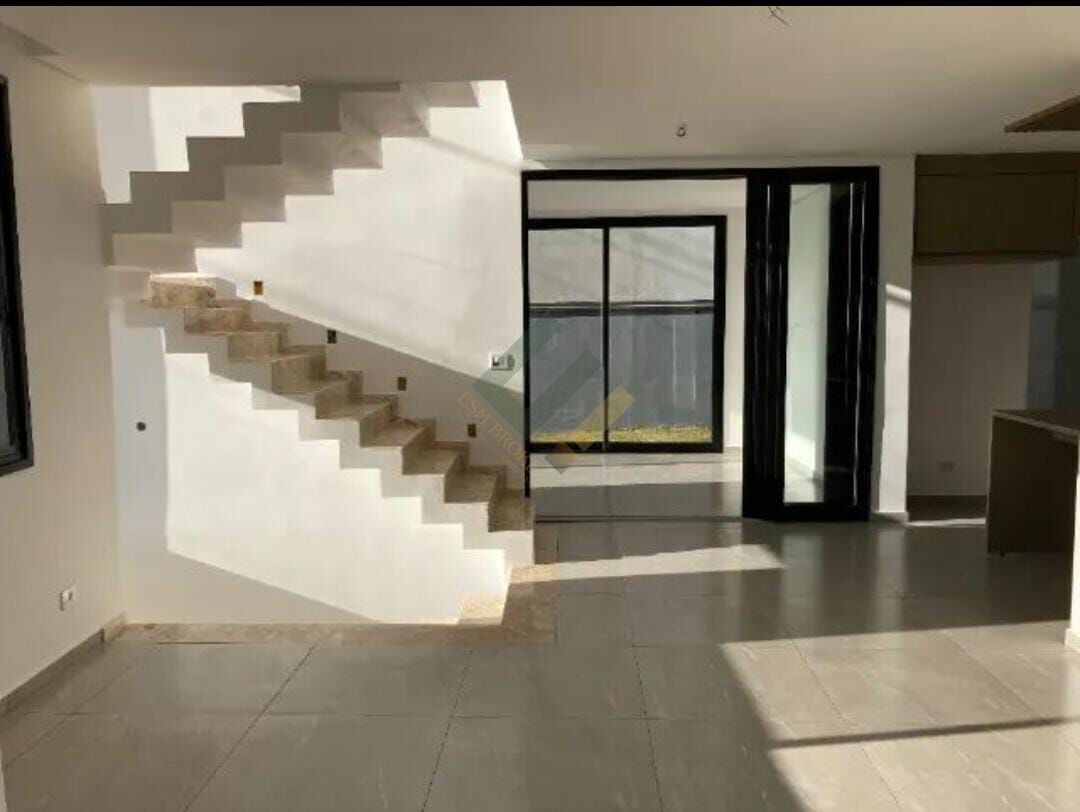 Casa à venda com 4 quartos, 342m² - Foto 10