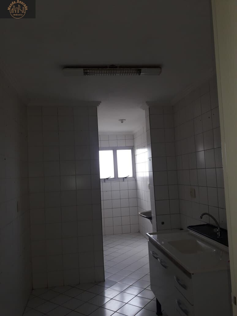 Apartamento à venda com 3 quartos, 69m² - Foto 4