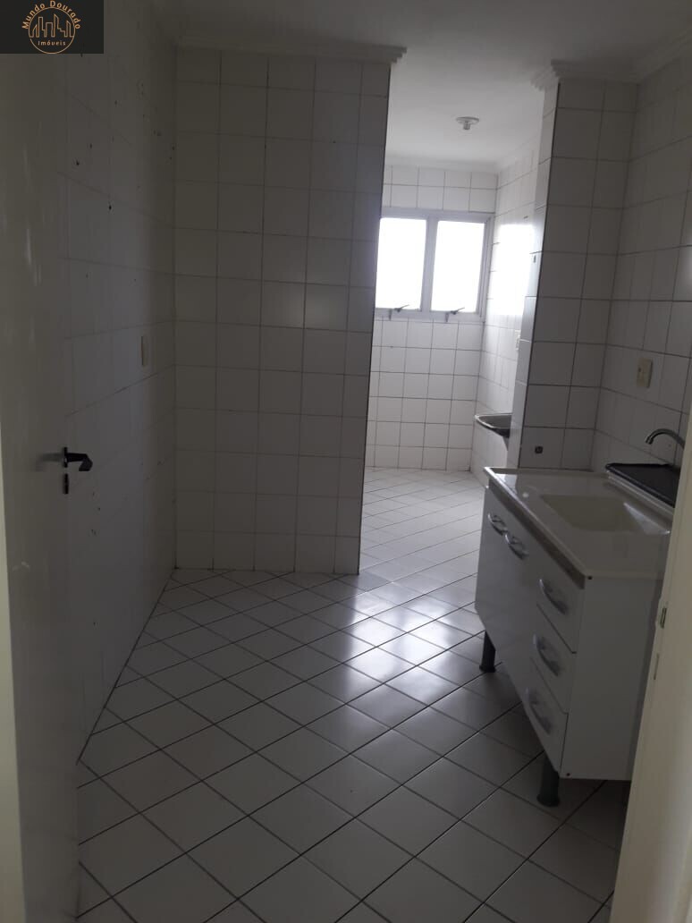 Apartamento à venda com 3 quartos, 69m² - Foto 3