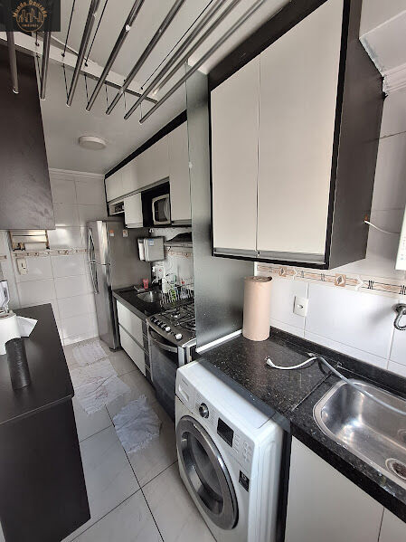 Apartamento à venda com 2 quartos, 43m² - Foto 3