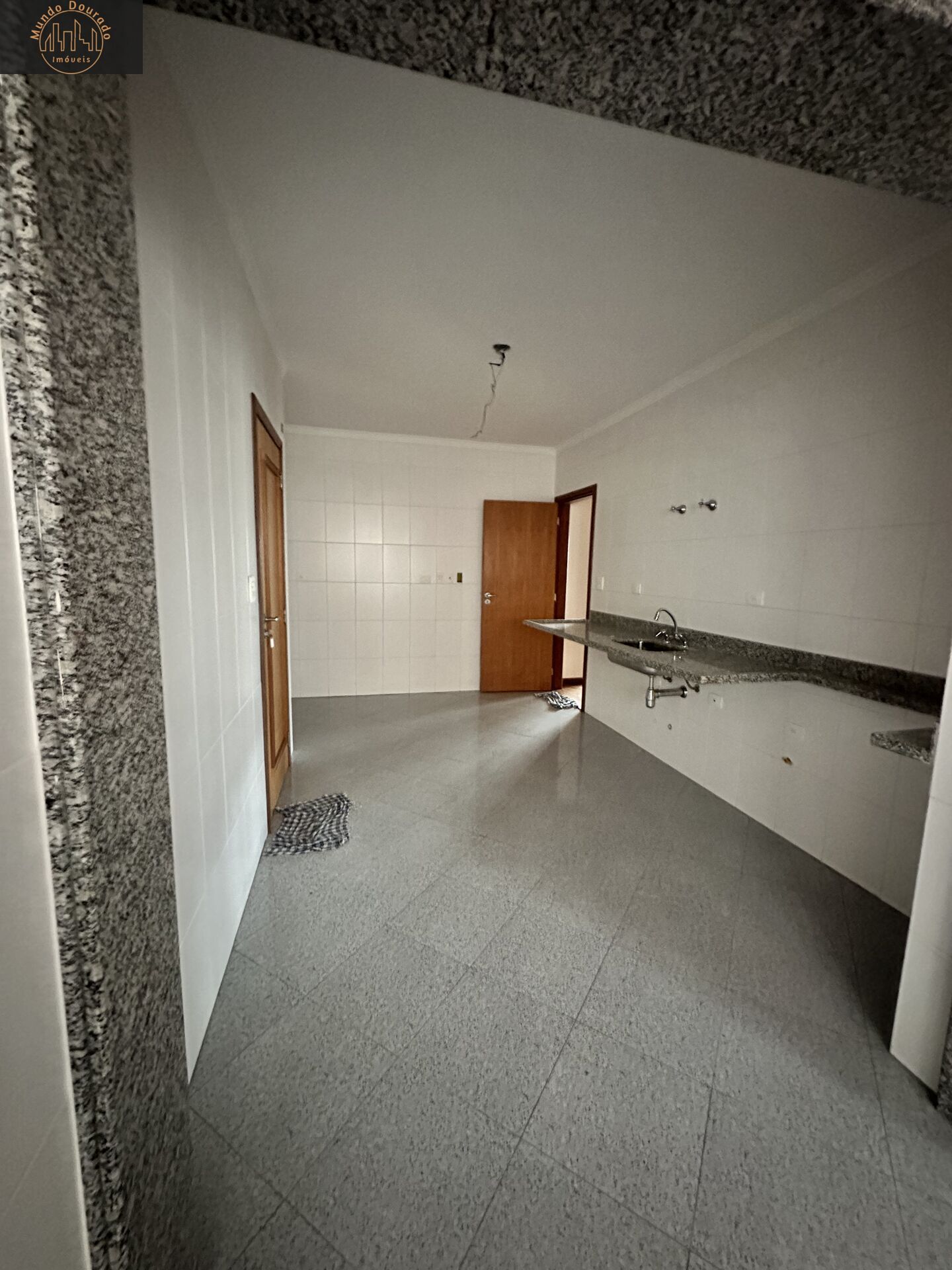 Apartamento à venda com 3 quartos, 168m² - Foto 10