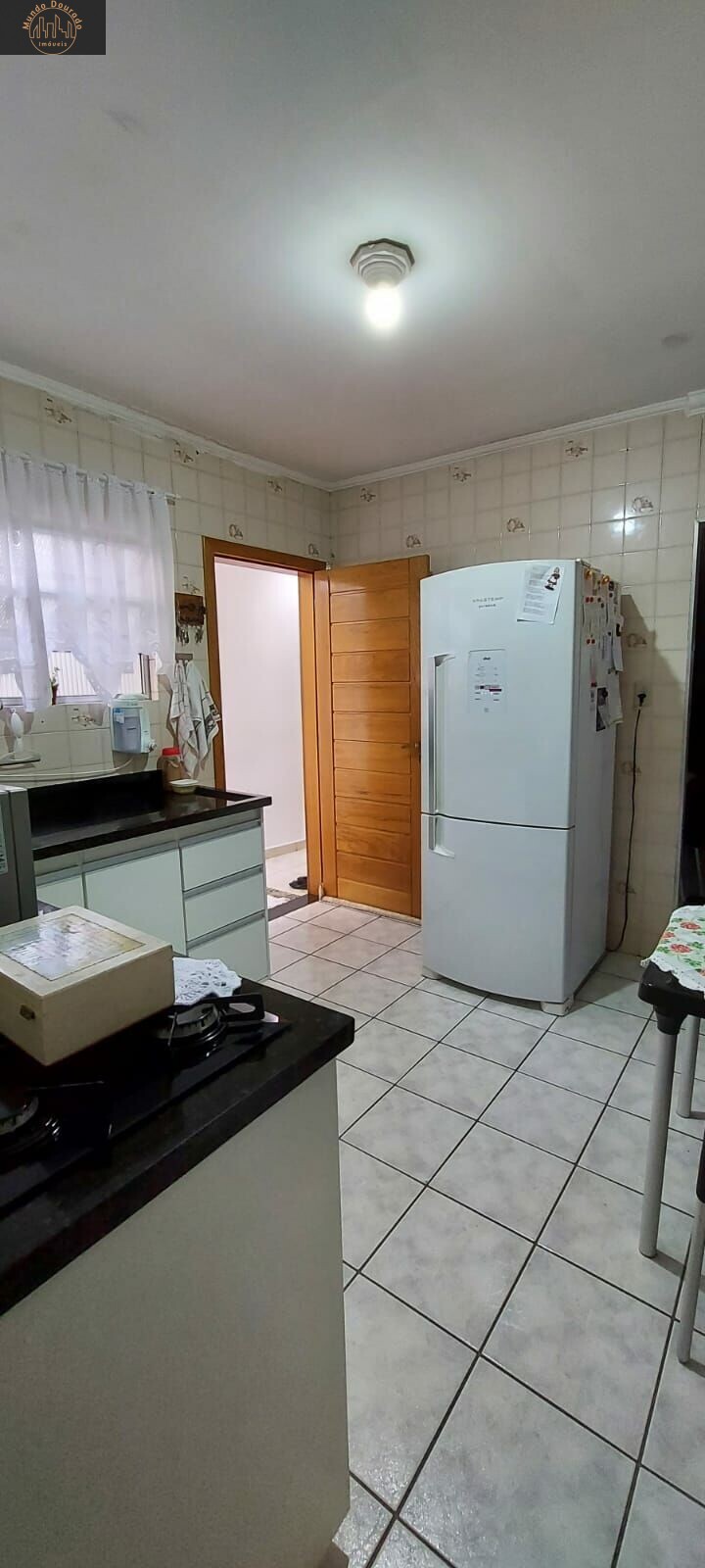 Casa à venda com 2 quartos, 90m² - Foto 4