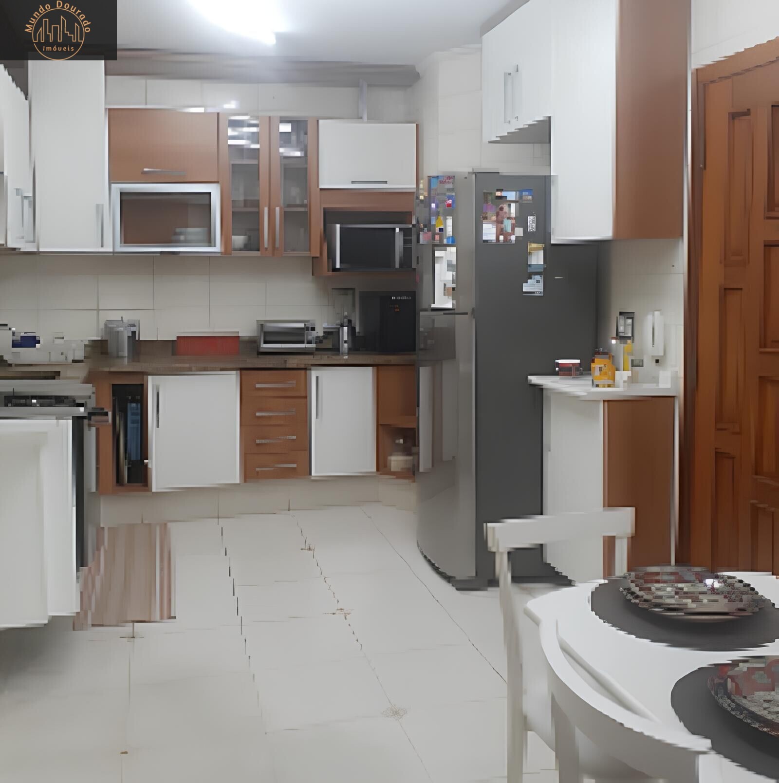 Apartamento à venda com 3 quartos, 123m² - Foto 4