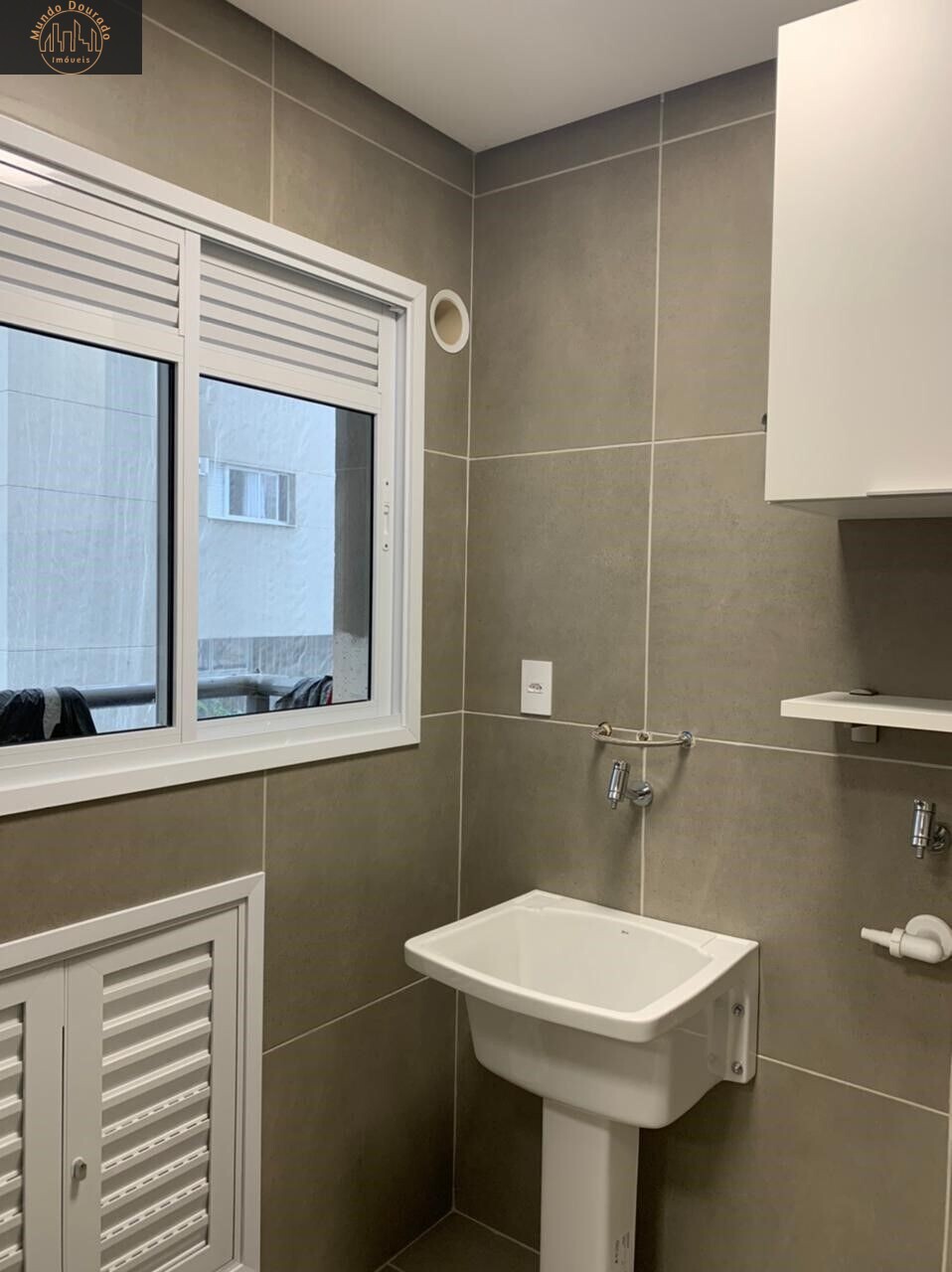 Apartamento à venda com 2 quartos, 65m² - Foto 4