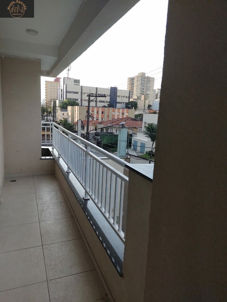 Apartamento à venda com 3 quartos, 81m² - Foto 2