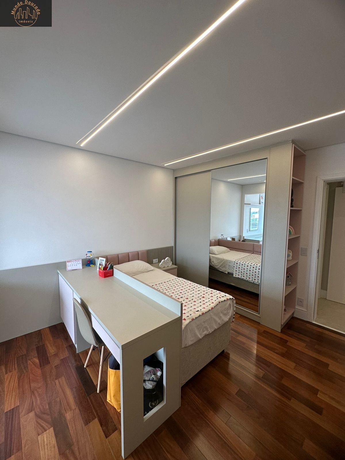 Apartamento à venda com 3 quartos, 158m² - Foto 11