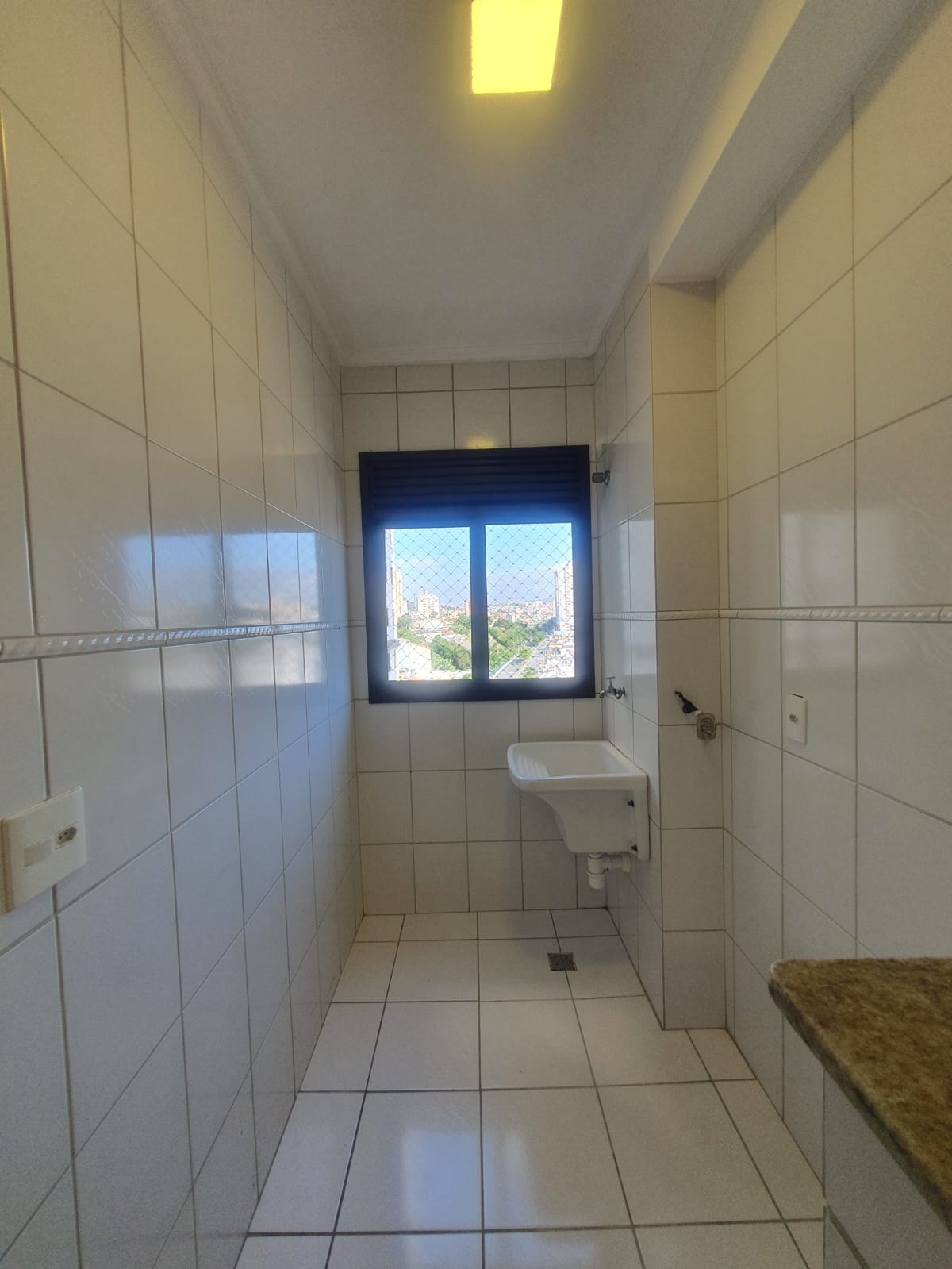 Apartamento à venda com 3 quartos, 65m² - Foto 2