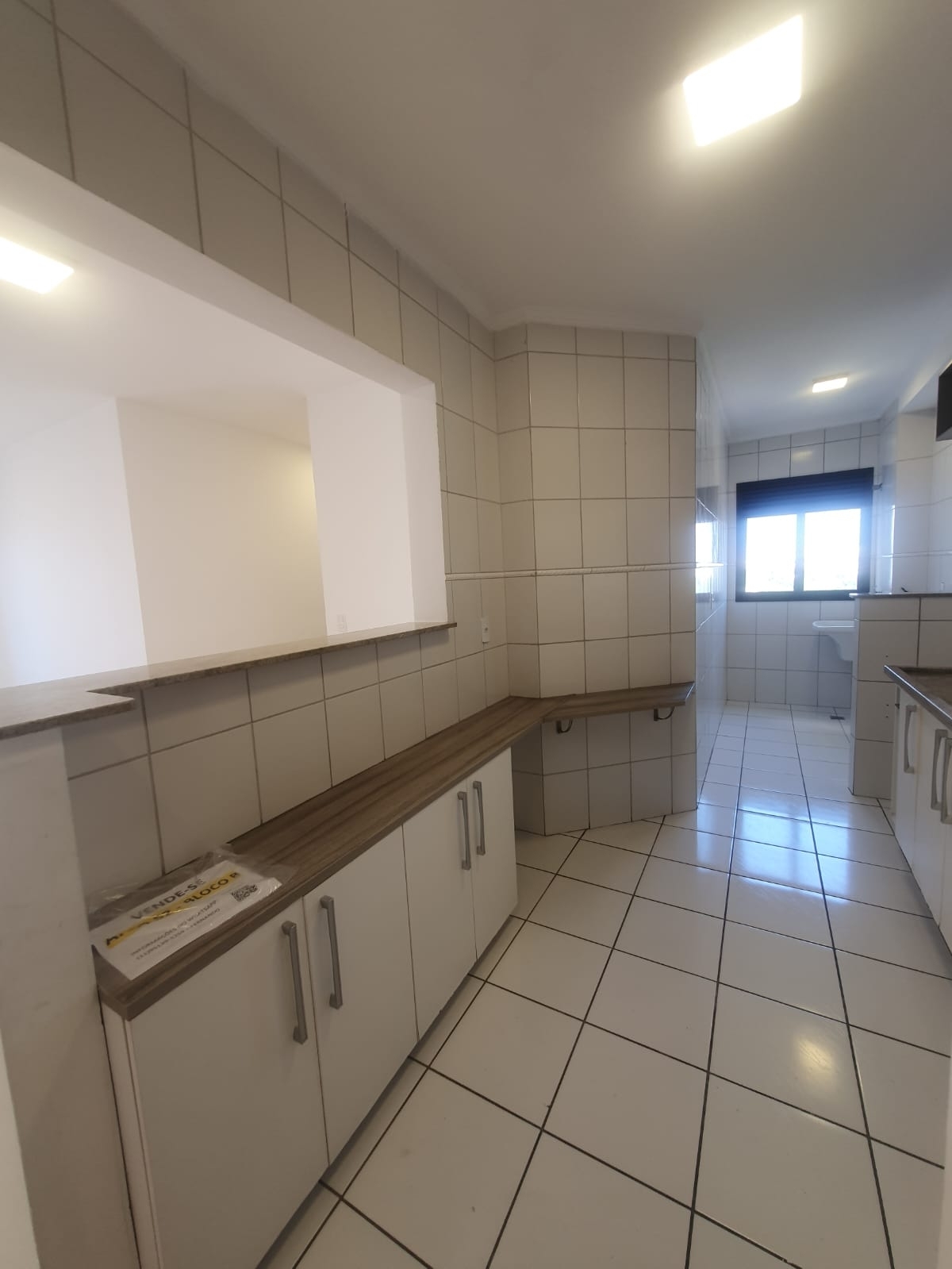 Apartamento à venda com 3 quartos, 65m² - Foto 1