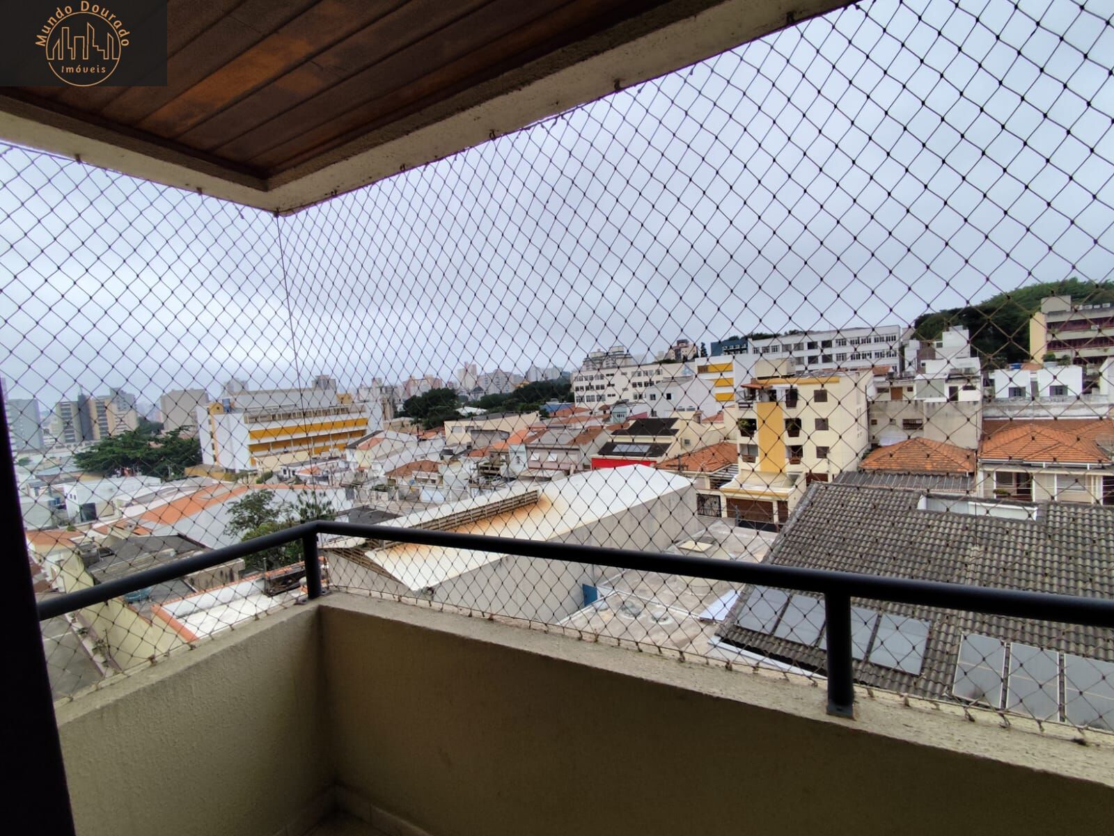 Apartamento à venda com 2 quartos, 72m² - Foto 2