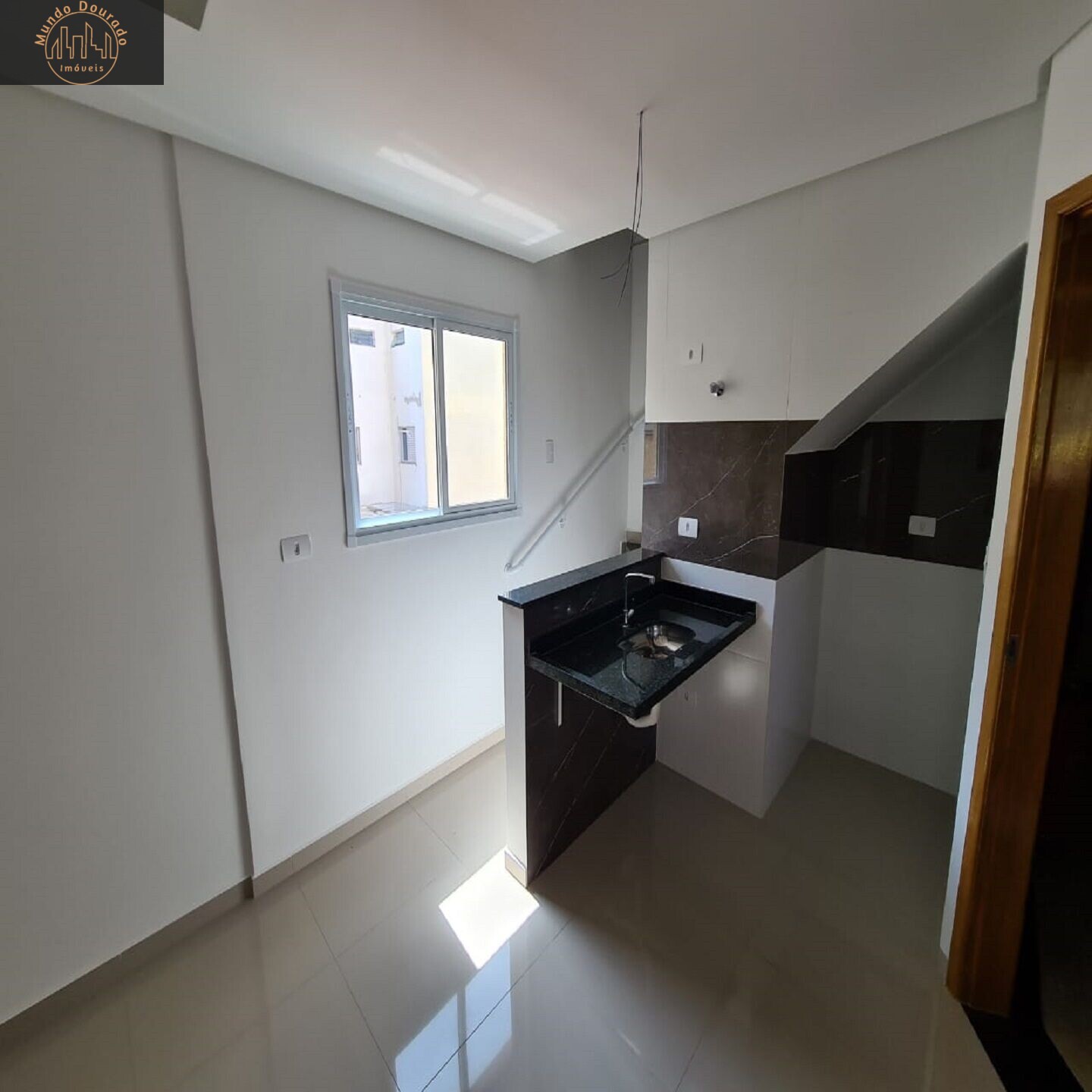 Cobertura à venda com 2 quartos, 88m² - Foto 4