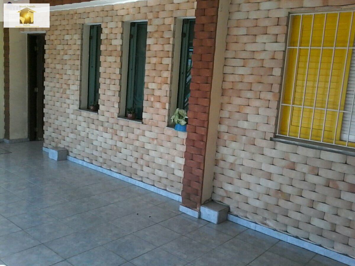 Casa à venda com 4 quartos, 236m² - Foto 2