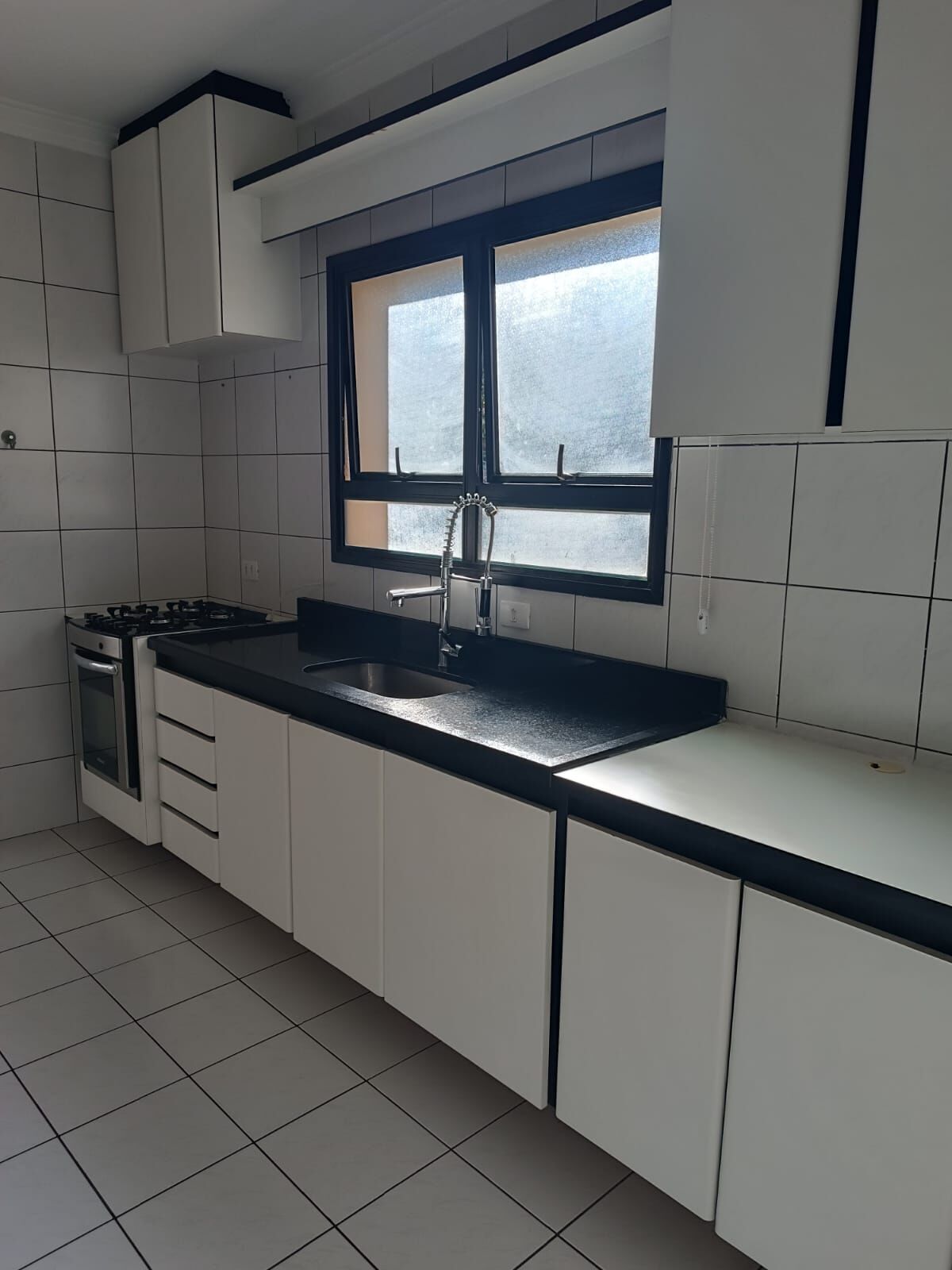 Apartamento à venda com 3 quartos, 98m² - Foto 4