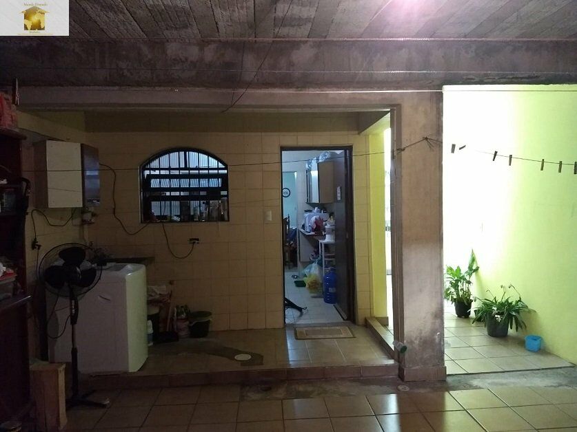 Sobrado à venda com 4 quartos, 200m² - Foto 11