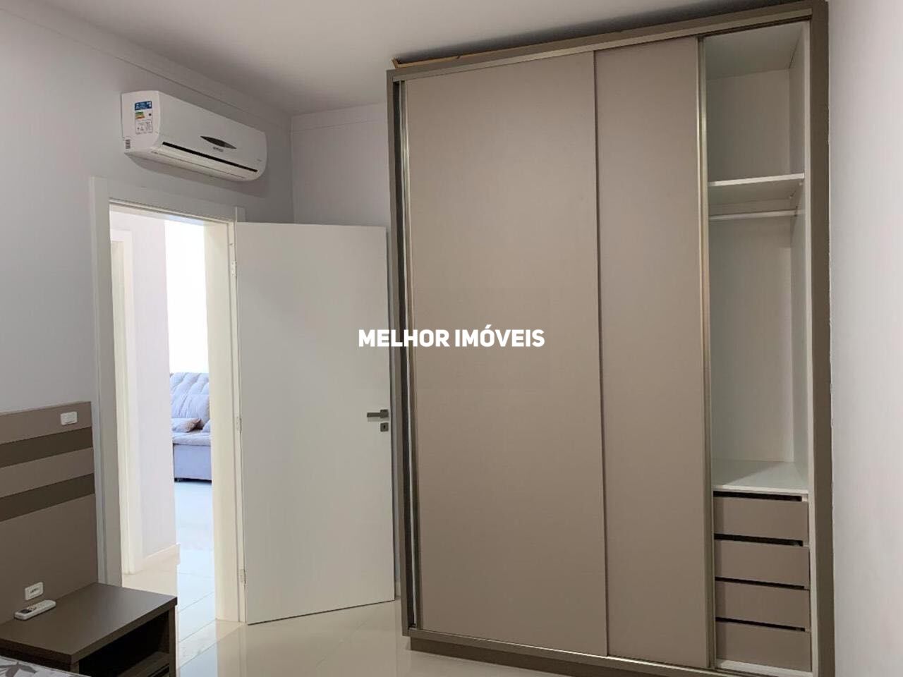 Apartamento à venda com 3 quartos, 100m² - Foto 8