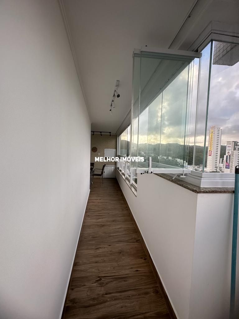 Apartamento à venda com 4 quartos, 142m² - Foto 32