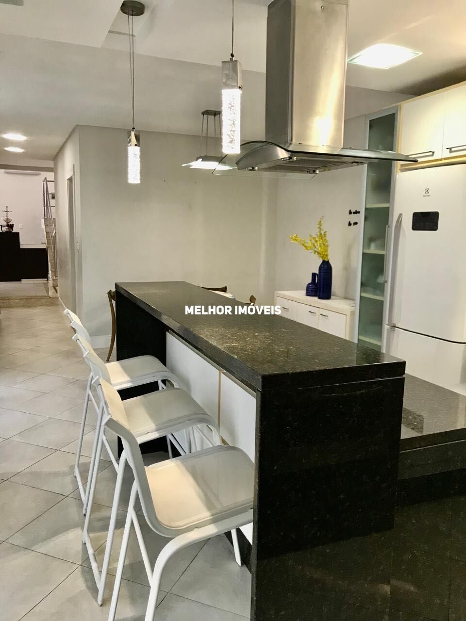 Casa à venda com 4 quartos, 300m² - Foto 18