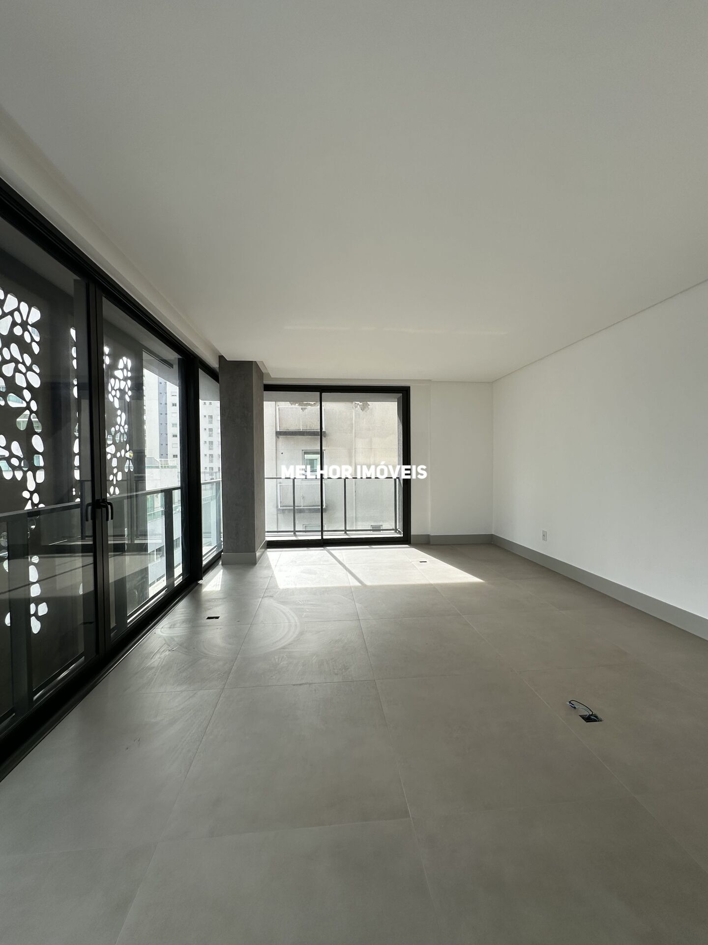 Apartamento à venda com 4 quartos, 265m² - Foto 11