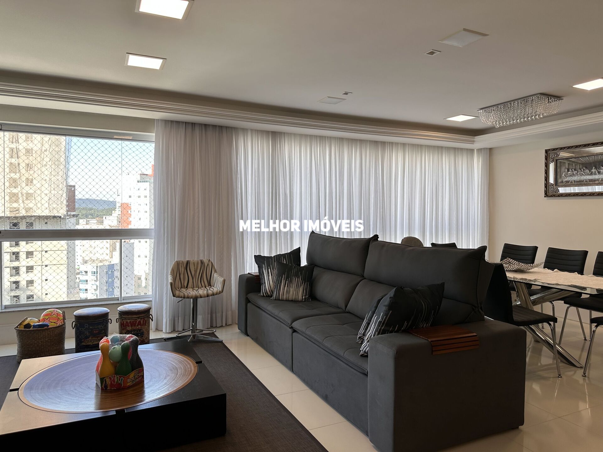 Apartamento à venda com 3 quartos, 135m² - Foto 8