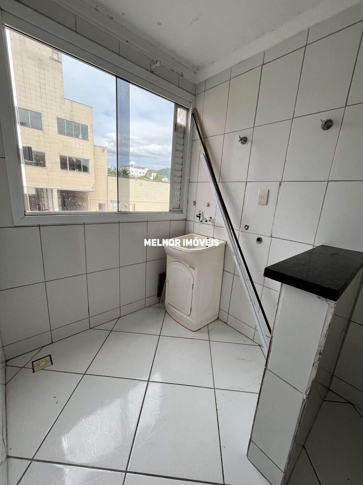 Apartamento à venda com 2 quartos, 69m² - Foto 3