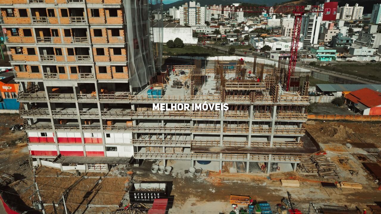 Apartamento à venda com 2 quartos, 64m² - Foto 33