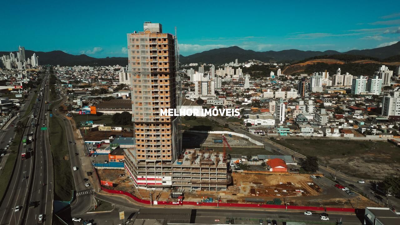 Apartamento à venda com 2 quartos, 64m² - Foto 31