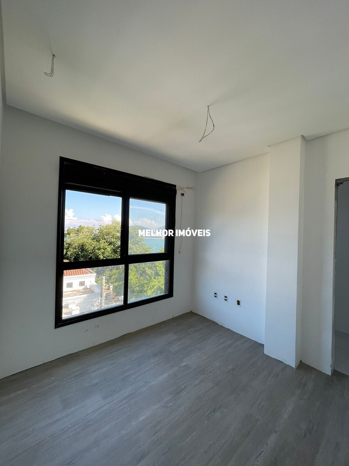 Casa à venda com 4 quartos, 380m² - Foto 14