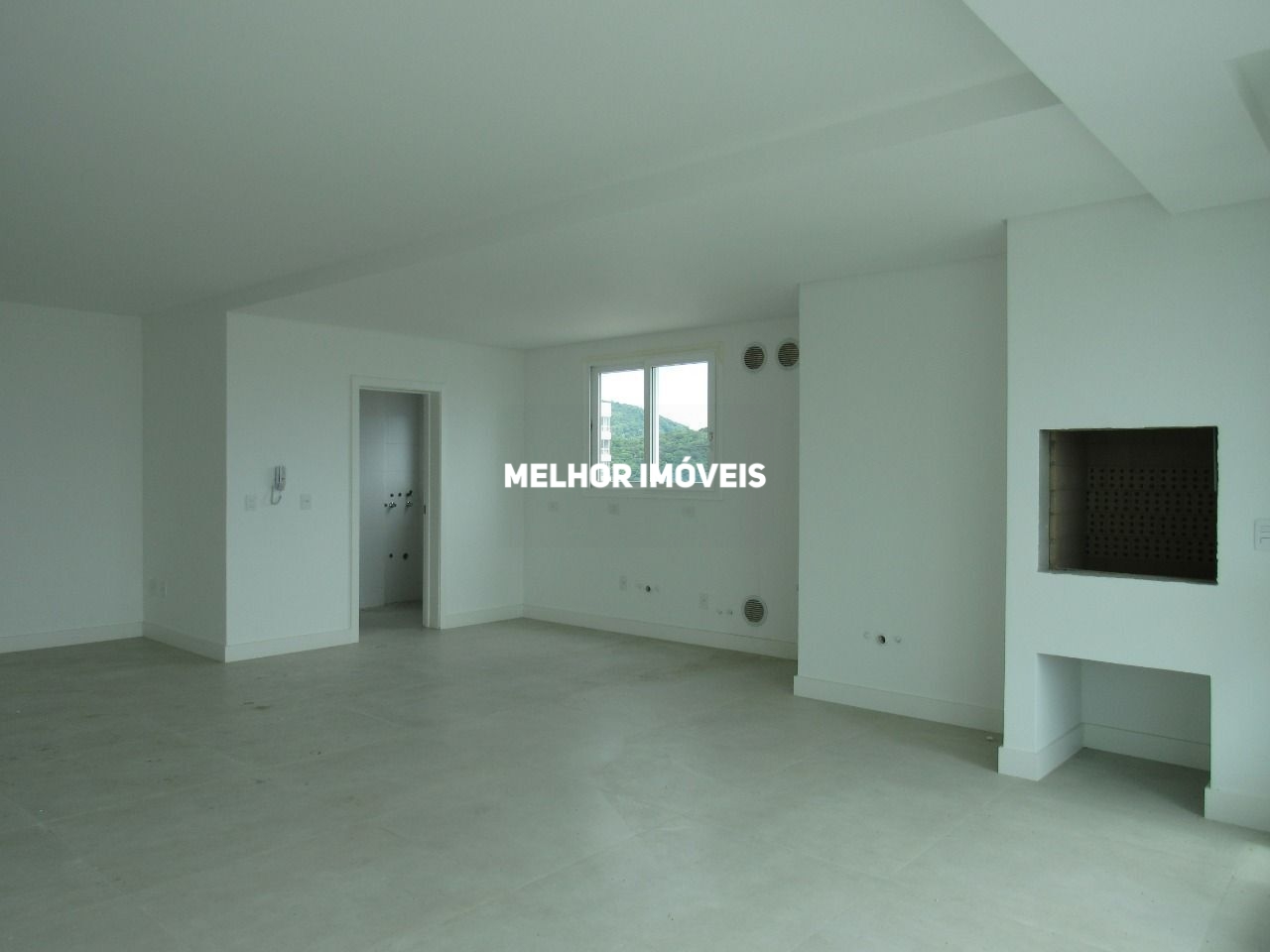 Apartamento à venda com 3 quartos, 137m² - Foto 2