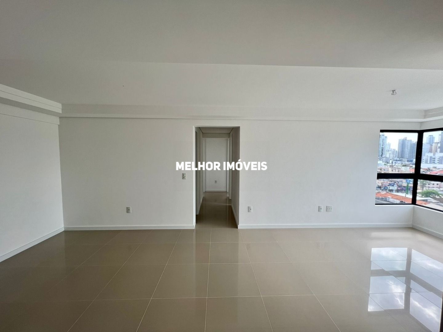 Apartamento à venda com 3 quartos, 76m² - Foto 4