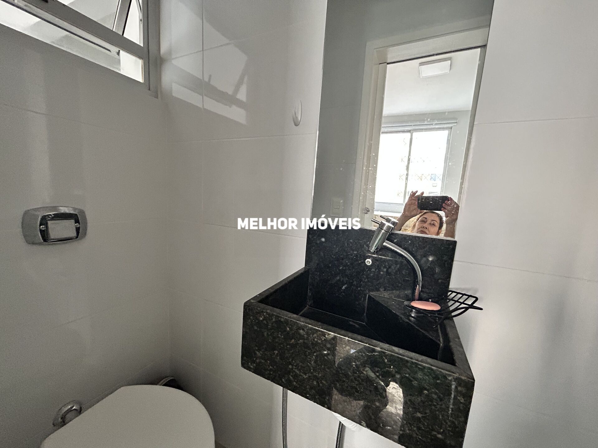 Apartamento para alugar com 2 quartos, 90m² - Foto 17
