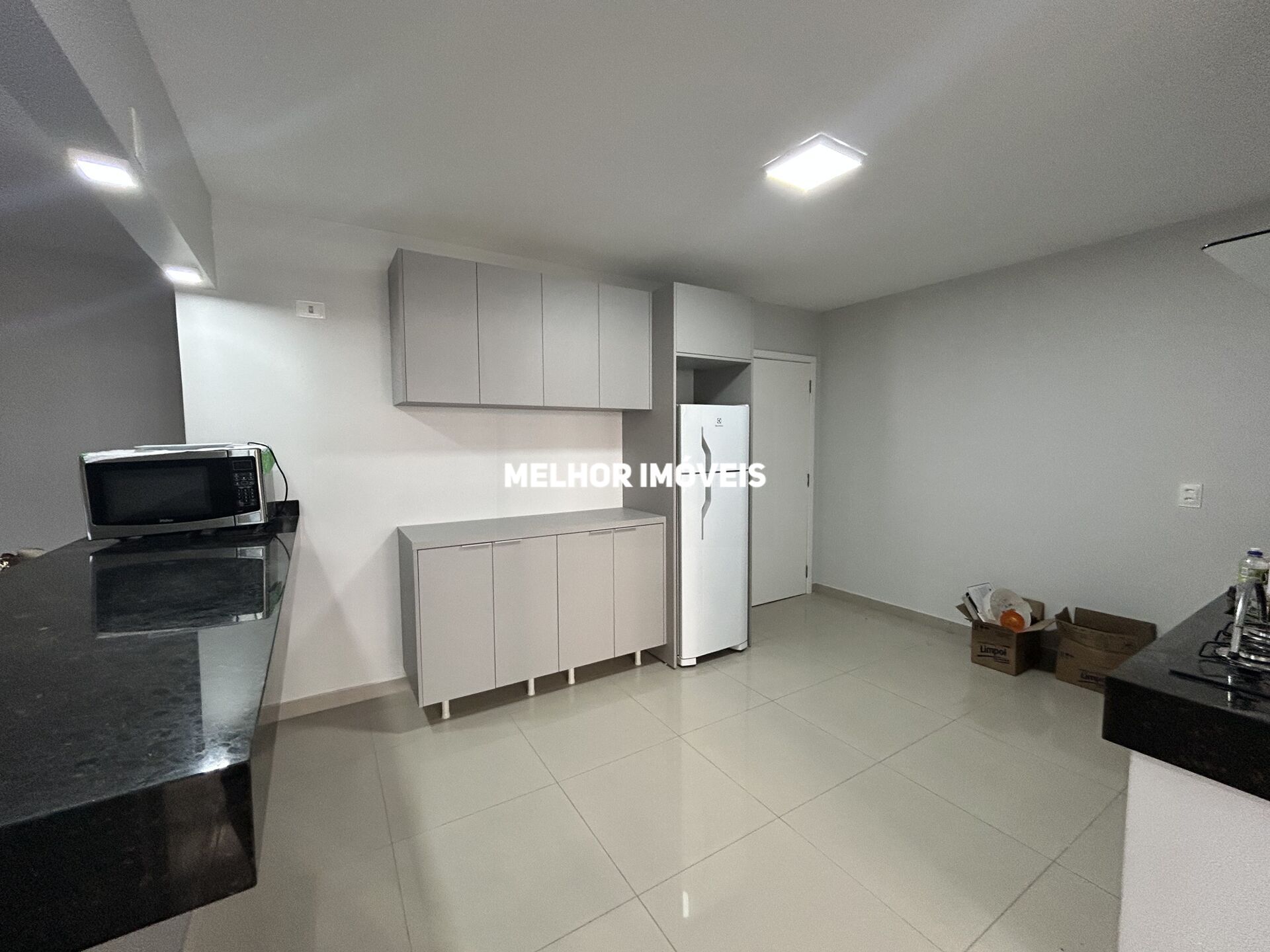 Apartamento para alugar com 2 quartos, 90m² - Foto 9