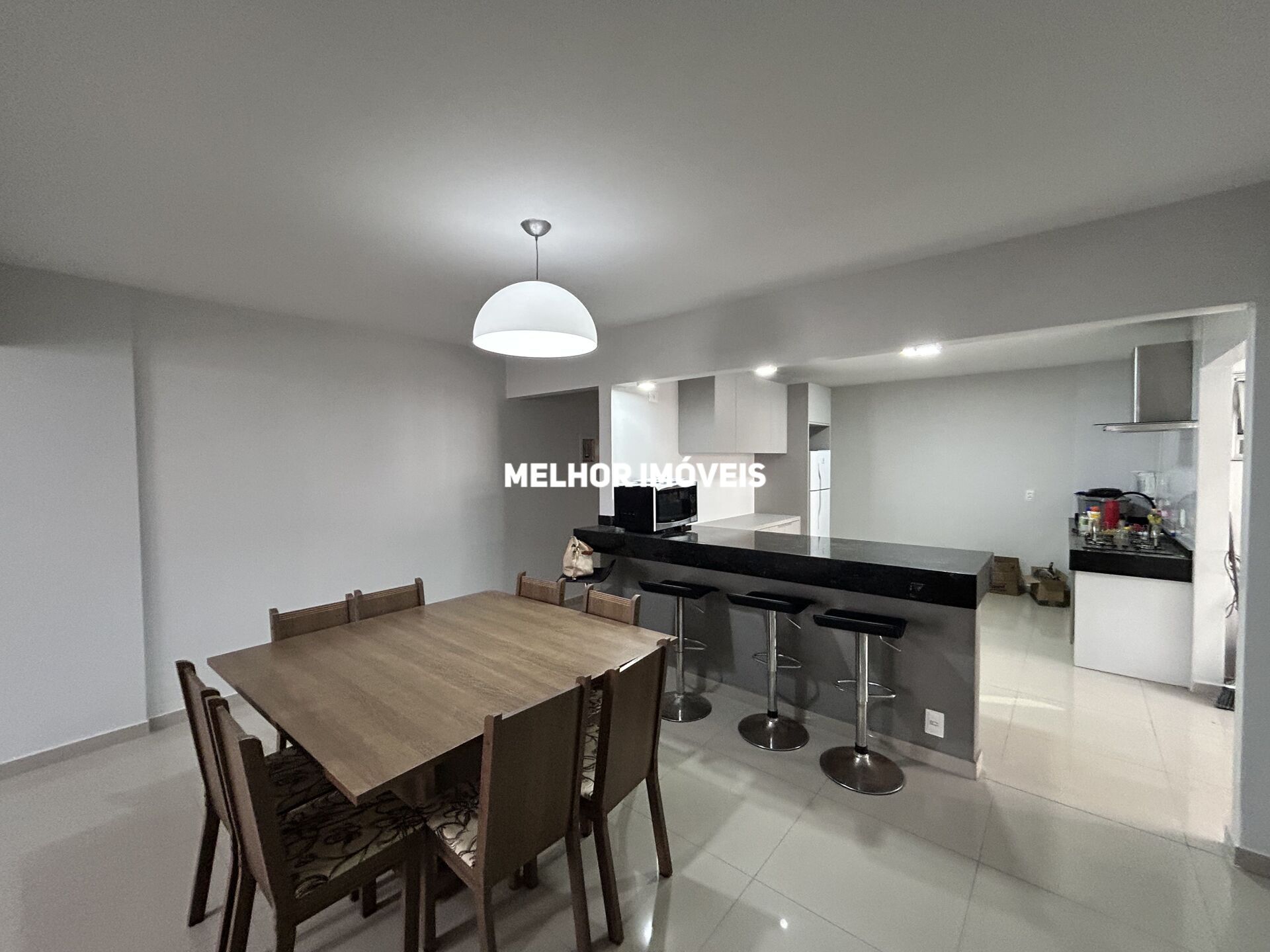 Apartamento para alugar com 2 quartos, 90m² - Foto 1