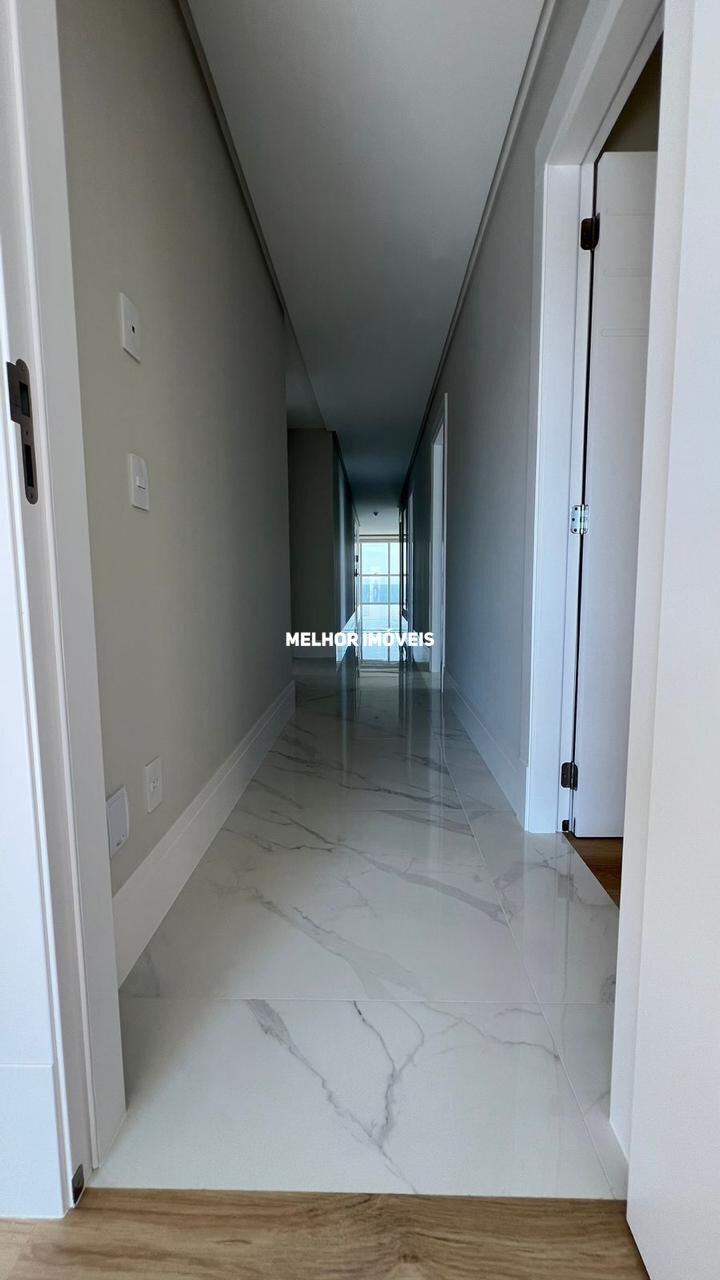 Apartamento à venda com 4 quartos, 150m² - Foto 23